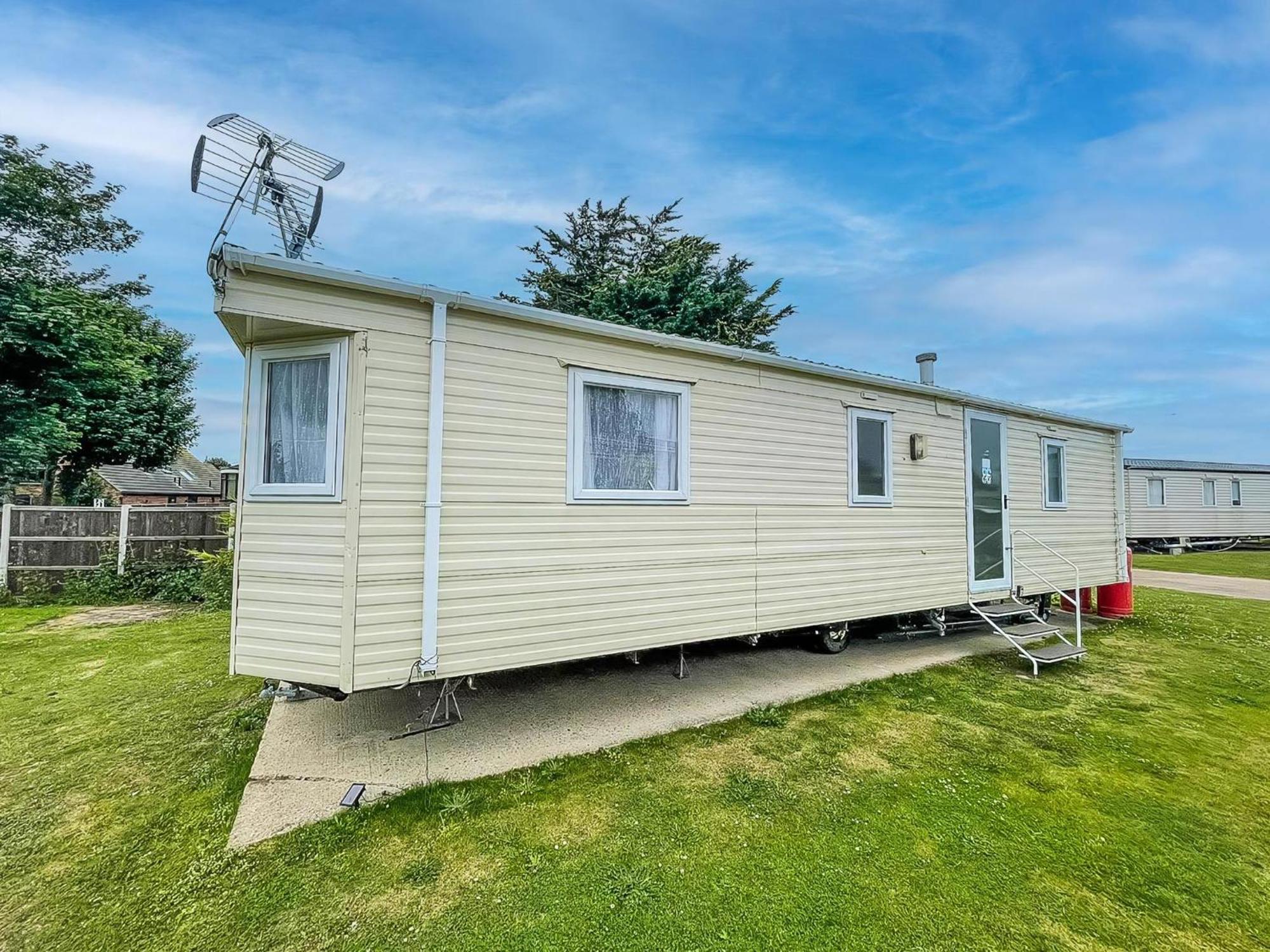 Great Caravan At Breydon Water Holiday Park, Ref 10086B Belton with Browston Экстерьер фото